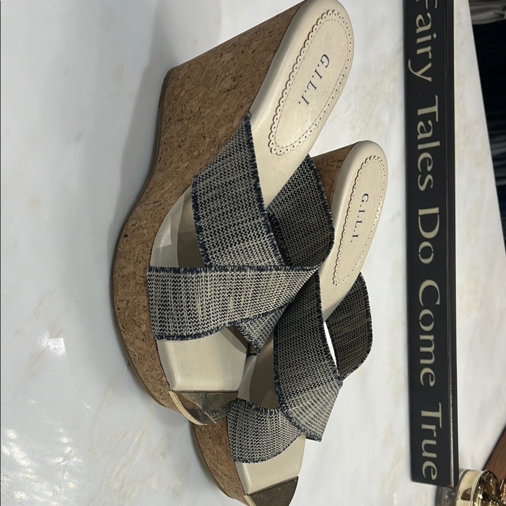 Gilli Black and Cream Wedges Elegant Shoes